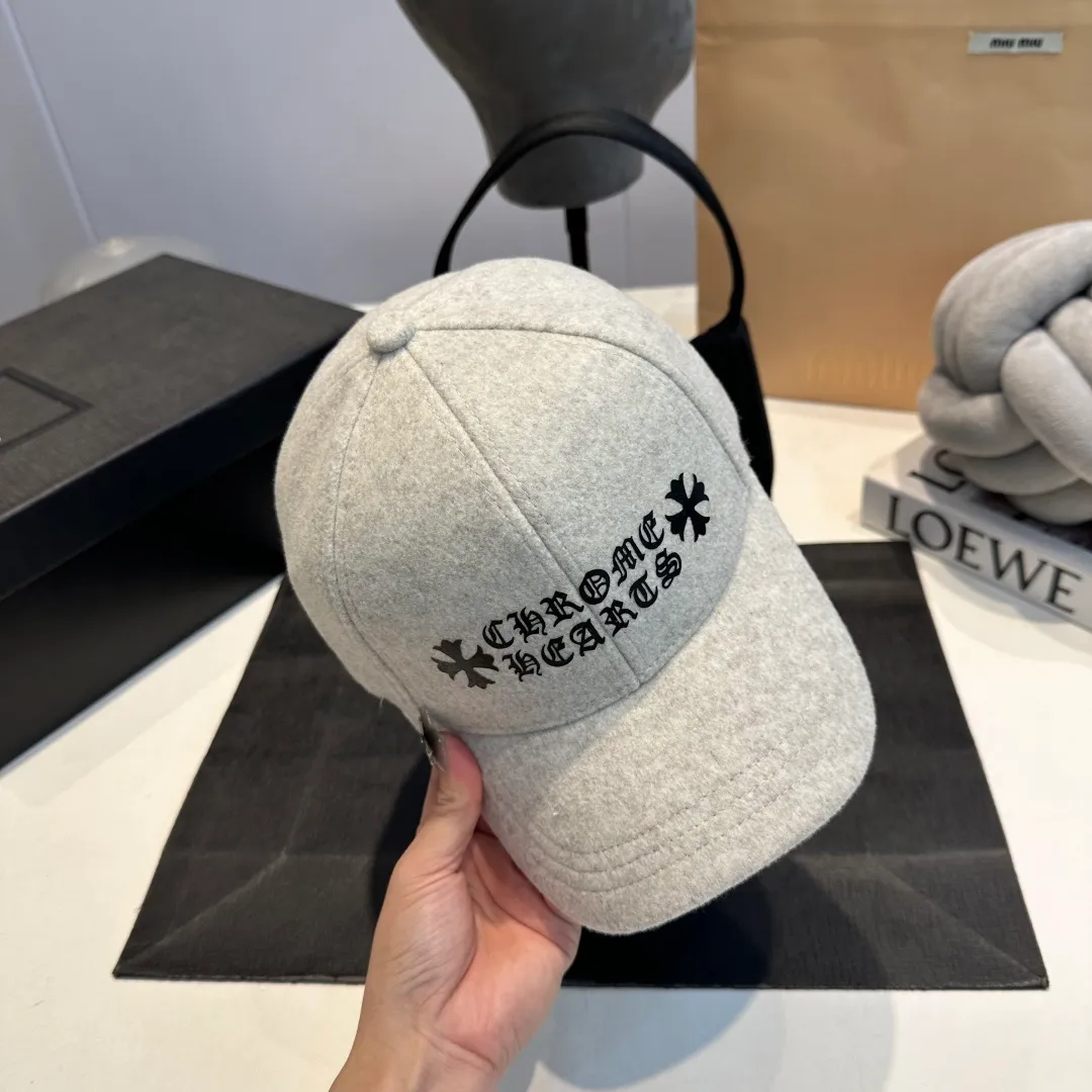 P60 Chrome Hearts 💓Autumn and winter Korean style fashionable retro design versatile baseball cap and peaked cap